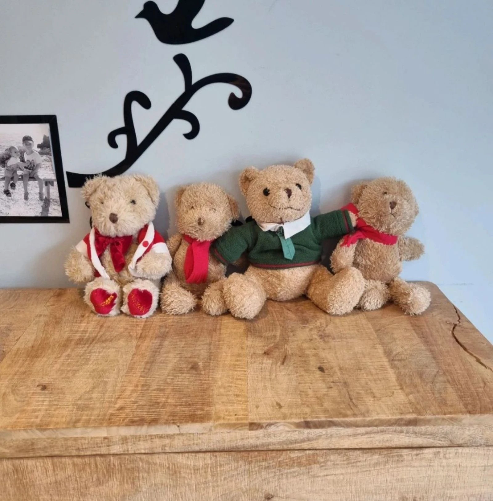 Lot de 4 ours en peluche de collection Très bon etat